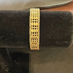 Elegant Gold Beaded Bracelet